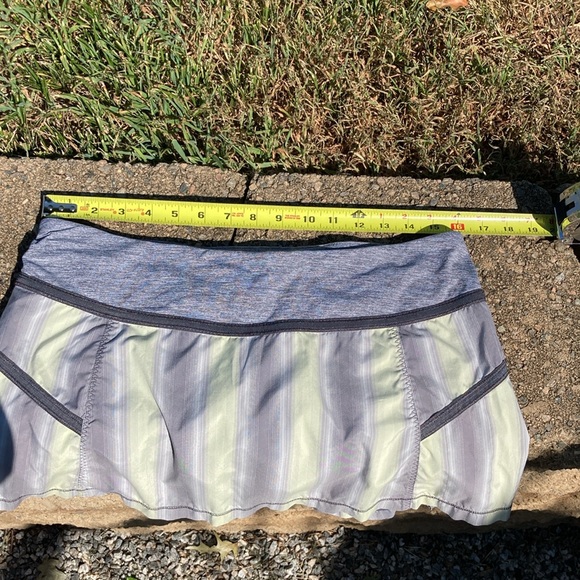 Lululemon Athletica Reflective Gray/Citron Tennis Pickleball Skirt 10 - Picture 8 of 8